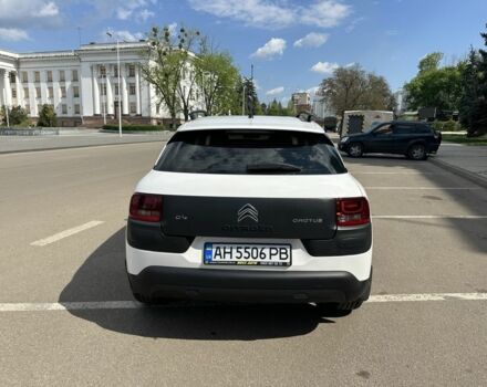 Белый Ситроен С4, объемом двигателя 1.2 л и пробегом 89 тыс. км за 12500 $, фото 2 на Automoto.ua