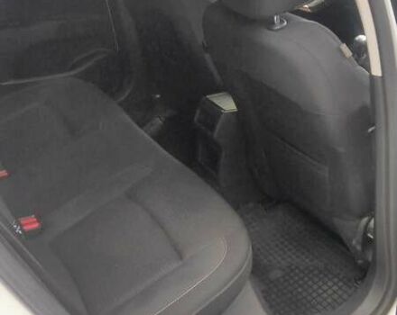 Белый Ситроен С4, объемом двигателя 1.6 л и пробегом 60 тыс. км за 12000 $, фото 7 на Automoto.ua