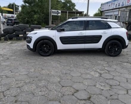 Белый Ситроен С4, объемом двигателя 1.2 л и пробегом 102 тыс. км за 10400 $, фото 1 на Automoto.ua