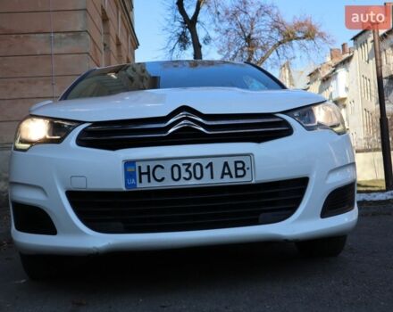 Белый Ситроен С4, объемом двигателя 1.6 л и пробегом 240 тыс. км за 10500 $, фото 15 на Automoto.ua
