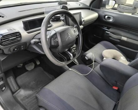 Белый Ситроен С4, объемом двигателя 1.2 л и пробегом 102 тыс. км за 10400 $, фото 3 на Automoto.ua