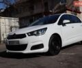 Белый Ситроен С4, объемом двигателя 1.6 л и пробегом 240 тыс. км за 9700 $, фото 1 на Automoto.ua