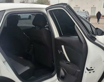 Білий Сітроен С4, об'ємом двигуна 1.2 л та пробігом 90 тис. км за 22000 $, фото 7 на Automoto.ua