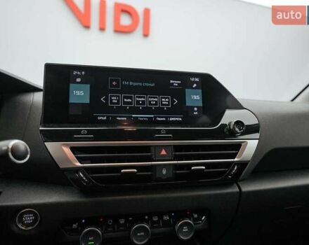 Ситроен С4 2022 в Киеве на Automoto.ua Белый Ситроен С4, объемом двигателя 1.2 л и пробегом 51 тыс. км за 22666 $, фото 13 на Automoto.ua
