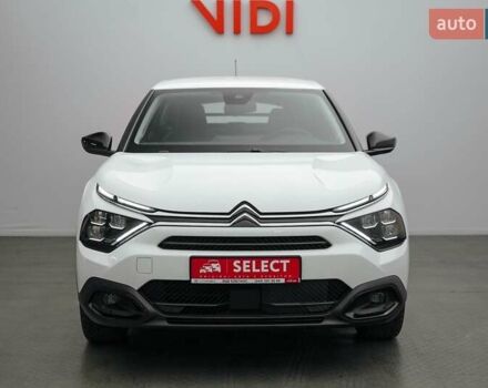 Ситроен С4 2022 в Киеве на Automoto.ua Белый Ситроен С4, объемом двигателя 1.2 л и пробегом 51 тыс. км за 22666 $, фото 1 на Automoto.ua