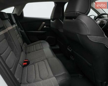 Ситроен С4 2022 в Киеве на Automoto.ua Белый Ситроен С4, объемом двигателя 1.2 л и пробегом 51 тыс. км за 22666 $, фото 11 на Automoto.ua