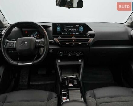 Ситроен С4 2022 в Киеве на Automoto.ua Белый Ситроен С4, объемом двигателя 1.2 л и пробегом 51 тыс. км за 22666 $, фото 7 на Automoto.ua