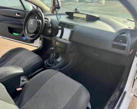 Ситроен С4 2005 в Лубнах на Automoto.ua Белый Ситроен С4, объемом двигателя 1.6 л и пробегом 261 тыс. км за 4300 $, фото 1 на Automoto.ua