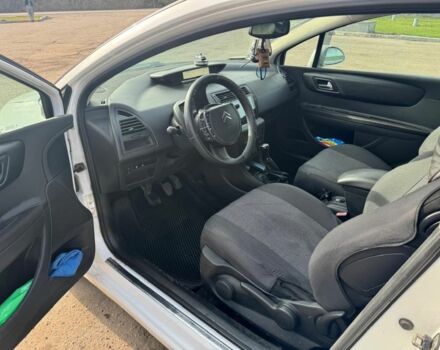 Ситроен С4 2005 в Лубнах на Automoto.ua Белый Ситроен С4, объемом двигателя 1.6 л и пробегом 261 тыс. км за 4300 $, фото 5 на Automoto.ua