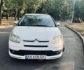 Белый Ситроен С4, объемом двигателя 1.59 л и пробегом 238 тыс. км за 3800 $, фото 3 на Automoto.ua