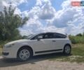 Белый Ситроен С4, объемом двигателя 1.59 л и пробегом 300 тыс. км за 4600 $, фото 1 на Automoto.ua
