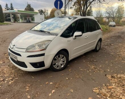 Ситроен С4 2008 в Львове на Automoto.ua Белый Ситроен С4, объемом двигателя 1.6 л и пробегом 326 тыс. км за 3499 $, фото 1 на Automoto.ua