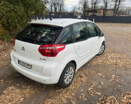 Ситроен С4 2008 в Львове на Automoto.ua Белый Ситроен С4, объемом двигателя 1.6 л и пробегом 326 тыс. км за 3499 $, фото 5 на Automoto.ua
