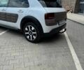 Белый Ситроен С4, объемом двигателя 1.6 л и пробегом 232 тыс. км за 8999 $, фото 5 на Automoto.ua