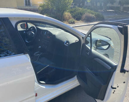 Ситроен С4 2012 в Черноморске (Ильичевске) на Automoto.ua Белый Ситроен С4, объемом двигателя 1.59 л и пробегом 113 тыс. км за 7999 $, фото 5 на Automoto.ua