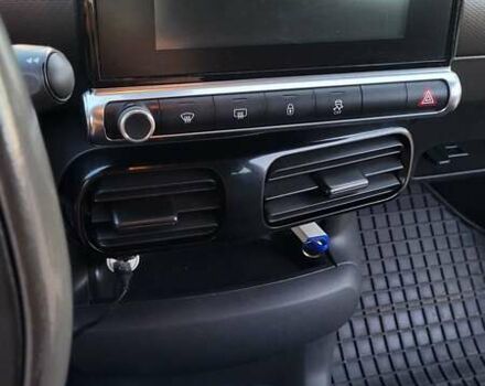 Белый Ситроен С4, объемом двигателя 1.6 л и пробегом 218 тыс. км за 9800 $, фото 8 на Automoto.ua