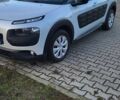 Белый Ситроен С4, объемом двигателя 1.6 л и пробегом 218 тыс. км за 9800 $, фото 1 на Automoto.ua