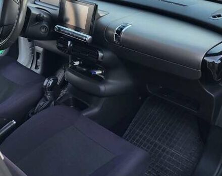 Белый Ситроен С4, объемом двигателя 1.6 л и пробегом 218 тыс. км за 9800 $, фото 13 на Automoto.ua