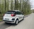 Белый Ситроен С4, объемом двигателя 1.6 л и пробегом 270 тыс. км за 3950 $, фото 2 на Automoto.ua