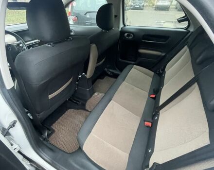 Белый Ситроен С4, объемом двигателя 1.2 л и пробегом 208 тыс. км за 7500 $, фото 4 на Automoto.ua