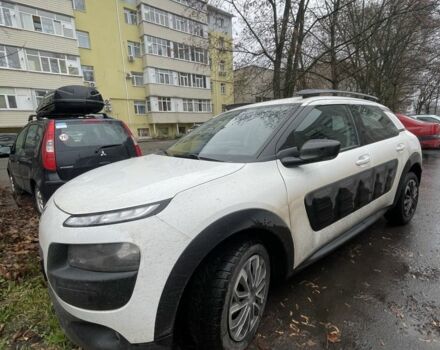 Белый Ситроен С4, объемом двигателя 1.2 л и пробегом 208 тыс. км за 7500 $, фото 2 на Automoto.ua