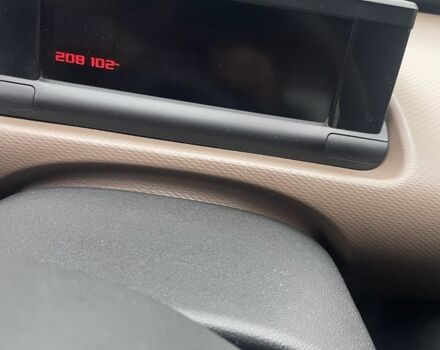 Белый Ситроен С4, объемом двигателя 1.2 л и пробегом 208 тыс. км за 7500 $, фото 5 на Automoto.ua