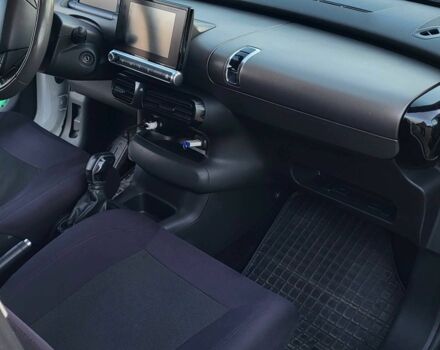 Белый Ситроен С4, объемом двигателя 1.6 л и пробегом 2 тыс. км за 9800 $, фото 14 на Automoto.ua