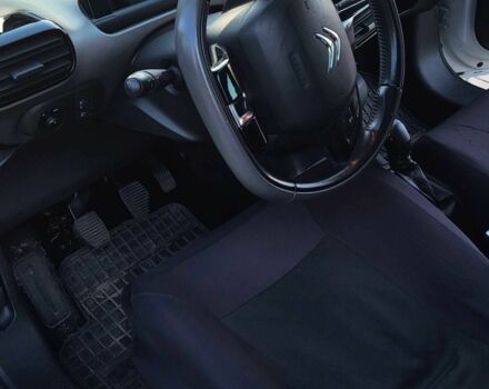 Белый Ситроен С4, объемом двигателя 1.6 л и пробегом 2 тыс. км за 9800 $, фото 8 на Automoto.ua