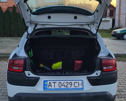 Белый Ситроен С4, объемом двигателя 1.6 л и пробегом 2 тыс. км за 9800 $, фото 6 на Automoto.ua