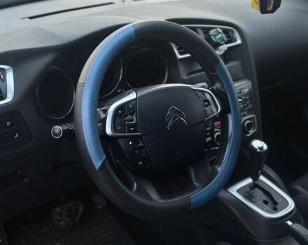 Белый Ситроен С4, объемом двигателя 1.6 л и пробегом 178 тыс. км за 6600 $, фото 6 на Automoto.ua