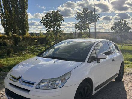 Белый Ситроен С4, объемом двигателя 1.56 л и пробегом 288 тыс. км за 4300 $, фото 1 на Automoto.ua