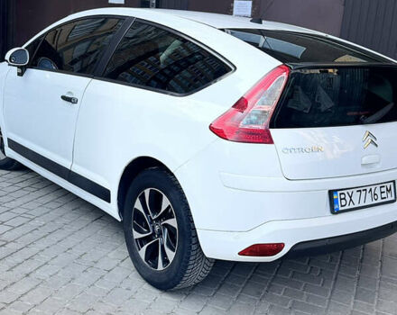 Белый Ситроен С4, объемом двигателя 1.59 л и пробегом 230 тыс. км за 4300 $, фото 1 на Automoto.ua