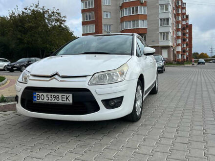 Ситроен С4 2009 в Тернополе на Automoto.ua Белый Ситроен С4, объемом двигателя 1.6 л и пробегом 240 тыс. км за 5500 $, фото 1 на Automoto.ua