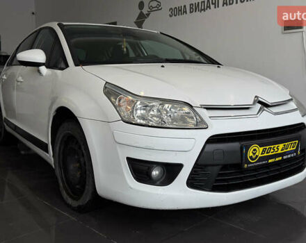 Белый Ситроен С4, объемом двигателя 1.56 л и пробегом 255 тыс. км за 5700 $, фото 1 на Automoto.ua