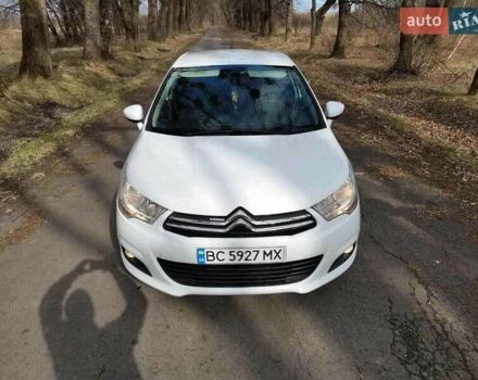 Белый Ситроен С4, объемом двигателя 1.6 л и пробегом 293 тыс. км за 5499 $, фото 1 на Automoto.ua