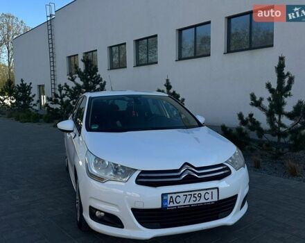 Белый Ситроен С4, объемом двигателя 1.6 л и пробегом 193 тыс. км за 7500 $, фото 1 на Automoto.ua