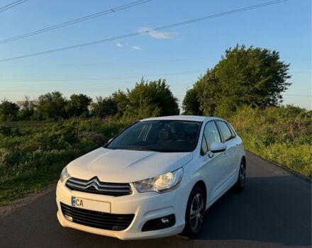 Белый Ситроен С4, объемом двигателя 1.6 л и пробегом 250 тыс. км за 6500 $, фото 1 на Automoto.ua