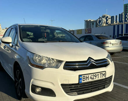 Белый Ситроен С4, объемом двигателя 1.6 л и пробегом 140 тыс. км за 6500 $, фото 1 на Automoto.ua
