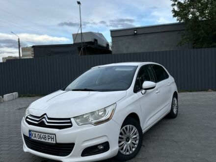 Белый Ситроен С4, объемом двигателя 1.6 л и пробегом 190 тыс. км за 4816 $, фото 1 на Automoto.ua