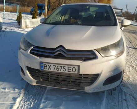 Белый Ситроен С4, объемом двигателя 1.6 л и пробегом 321 тыс. км за 5500 $, фото 1 на Automoto.ua