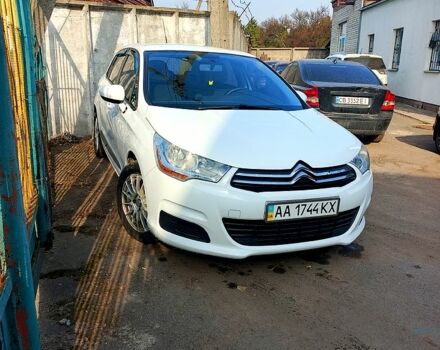 Білий Сітроен С4, об'ємом двигуна 1.6 л та пробігом 235 тис. км за 6999 $, фото 1 на Automoto.ua