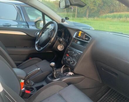 Белый Ситроен С4, объемом двигателя 1.6 л и пробегом 219 тыс. км за 6500 $, фото 1 на Automoto.ua