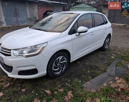 Белый Ситроен С4, объемом двигателя 1.6 л и пробегом 241 тыс. км за 5200 $, фото 1 на Automoto.ua