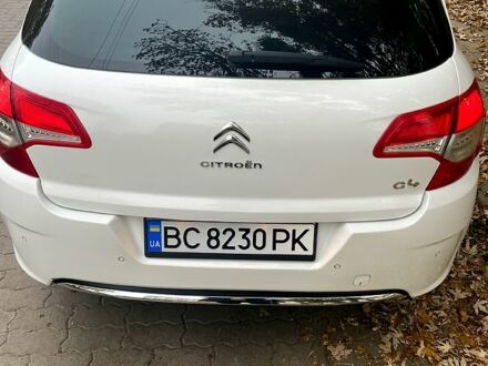 Ситроен С4 2012 в Львове на Automoto.ua Белый Ситроен С4, объемом двигателя 1.6 л и пробегом 459 тыс. км за 6599 $, фото 1 на Automoto.ua