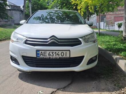 Ситроен С4 2012 в Днепре (Днепропетровске) на Automoto.ua Белый Ситроен С4, объемом двигателя 1.56 л и пробегом 240 тыс. км за 7000 $, фото 1 на Automoto.ua