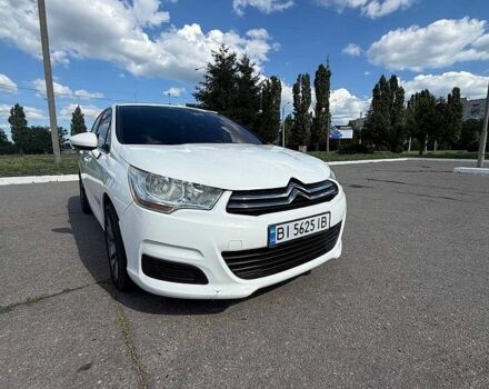 Белый Ситроен С4, объемом двигателя 1.6 л и пробегом 160 тыс. км за 6500 $, фото 1 на Automoto.ua