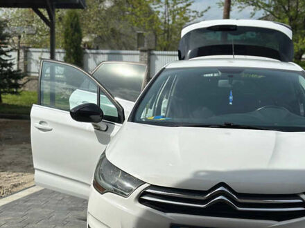 Білий Сітроен С4, об'ємом двигуна 1.56 л та пробігом 280 тис. км за 7200 $, фото 1 на Automoto.ua