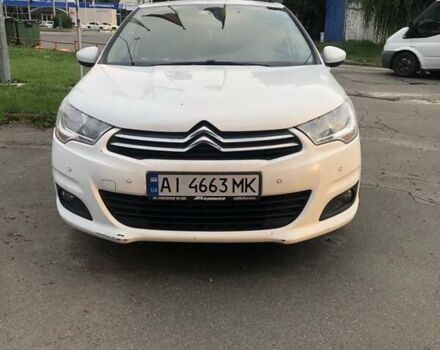Белый Ситроен С4, объемом двигателя 1.6 л и пробегом 205 тыс. км за 6300 $, фото 1 на Automoto.ua