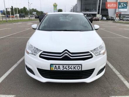 Ситроен С4 2012 в Киеве на Automoto.ua Белый Ситроен С4, объемом двигателя 1.6 л и пробегом 97 тыс. км за 7700 $, фото 1 на Automoto.ua
