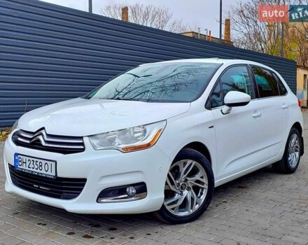 Белый Ситроен С4, объемом двигателя 1.56 л и пробегом 218 тыс. км за 7700 $, фото 1 на Automoto.ua